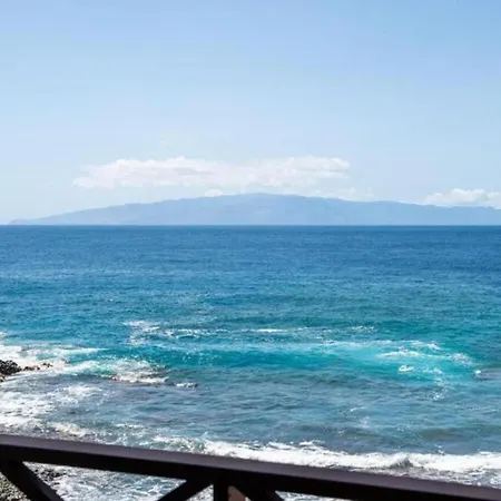 Neptuno Ocean Front Apartment Puerto de Santiago (Tenerife)